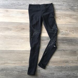 Alo yoga lace inset pant with stirrups